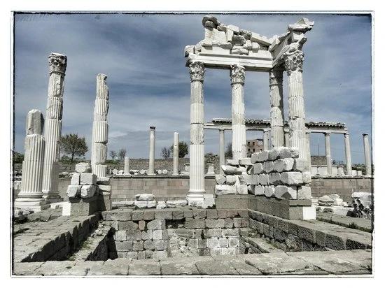 Pergamon - 5